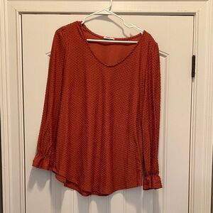 Textured Long-Sleeve Scoop Neck Blouse - Rust
